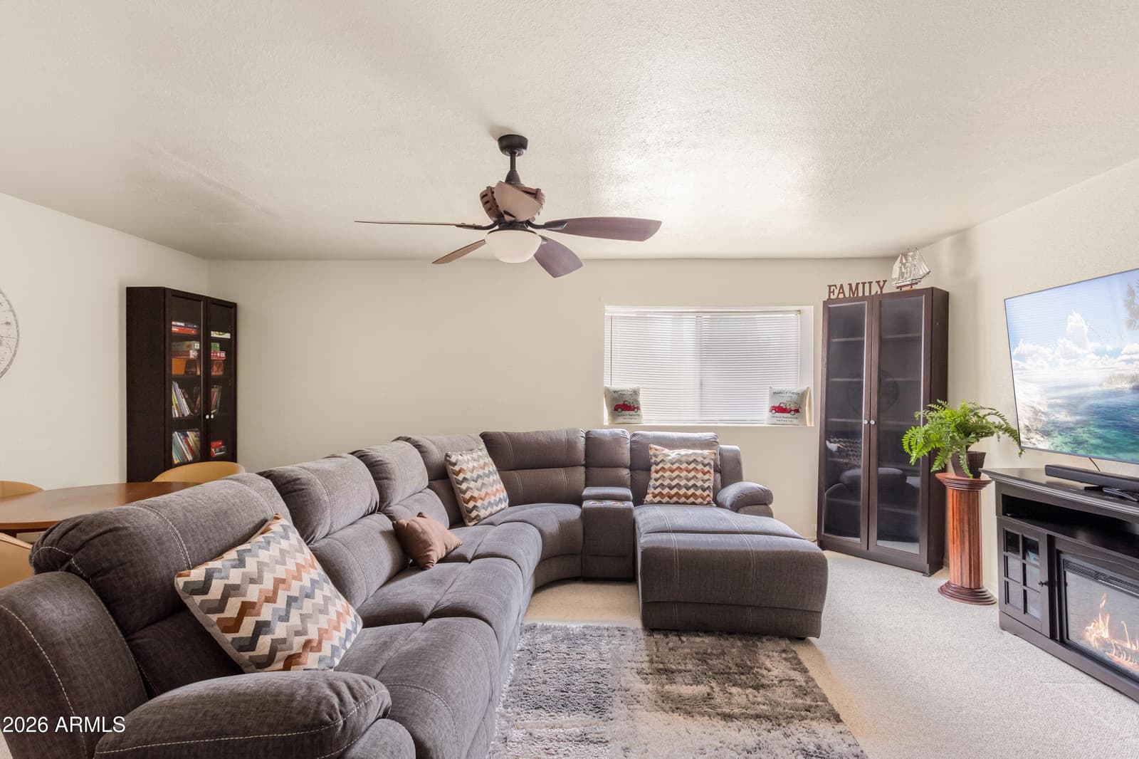 3033 Player Avenue, Sierra Vista, AZ 85650 — photo 7 of 41
