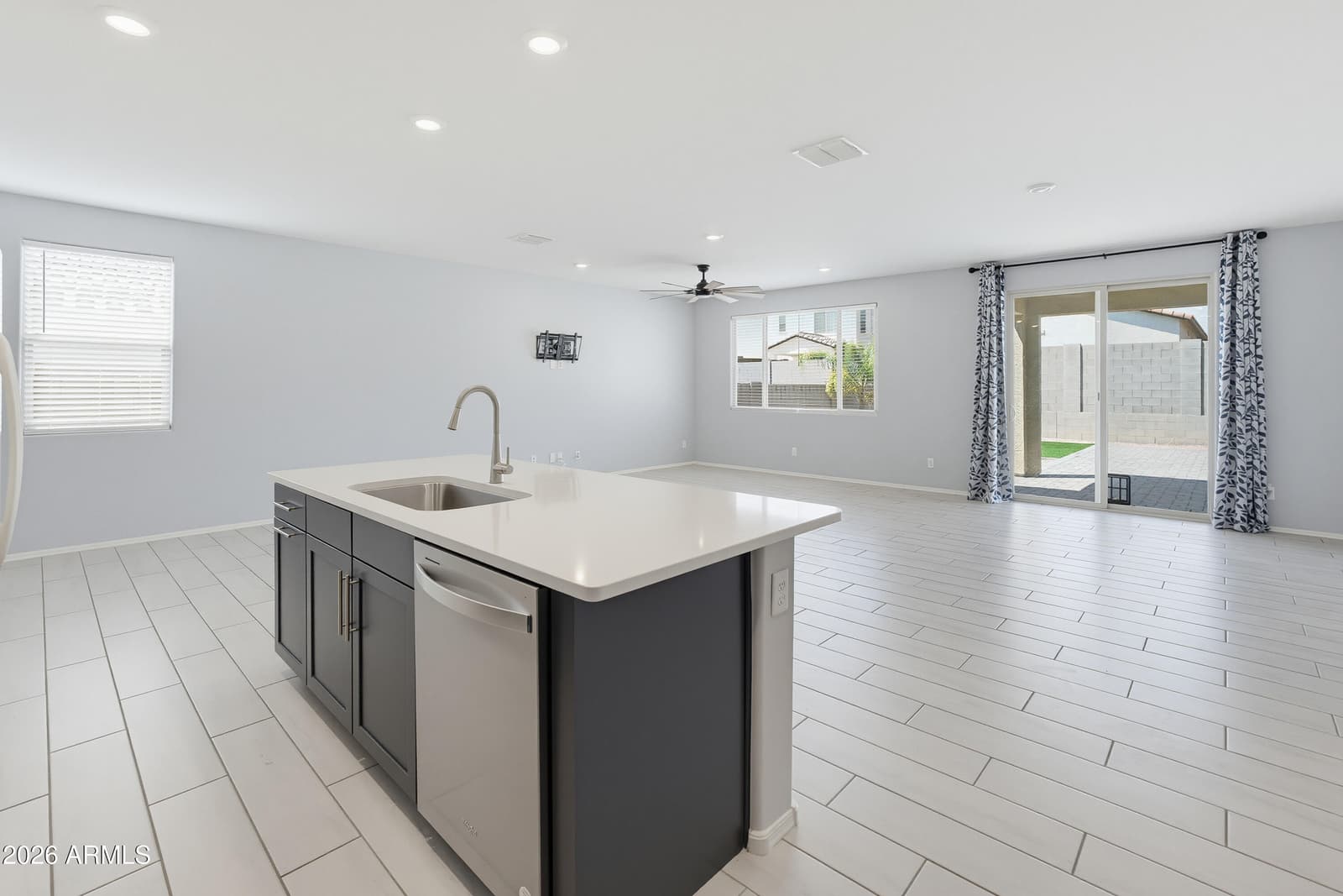 18400 E DONATO Drive, Gold Canyon, AZ 85118 — photo 11 of 41