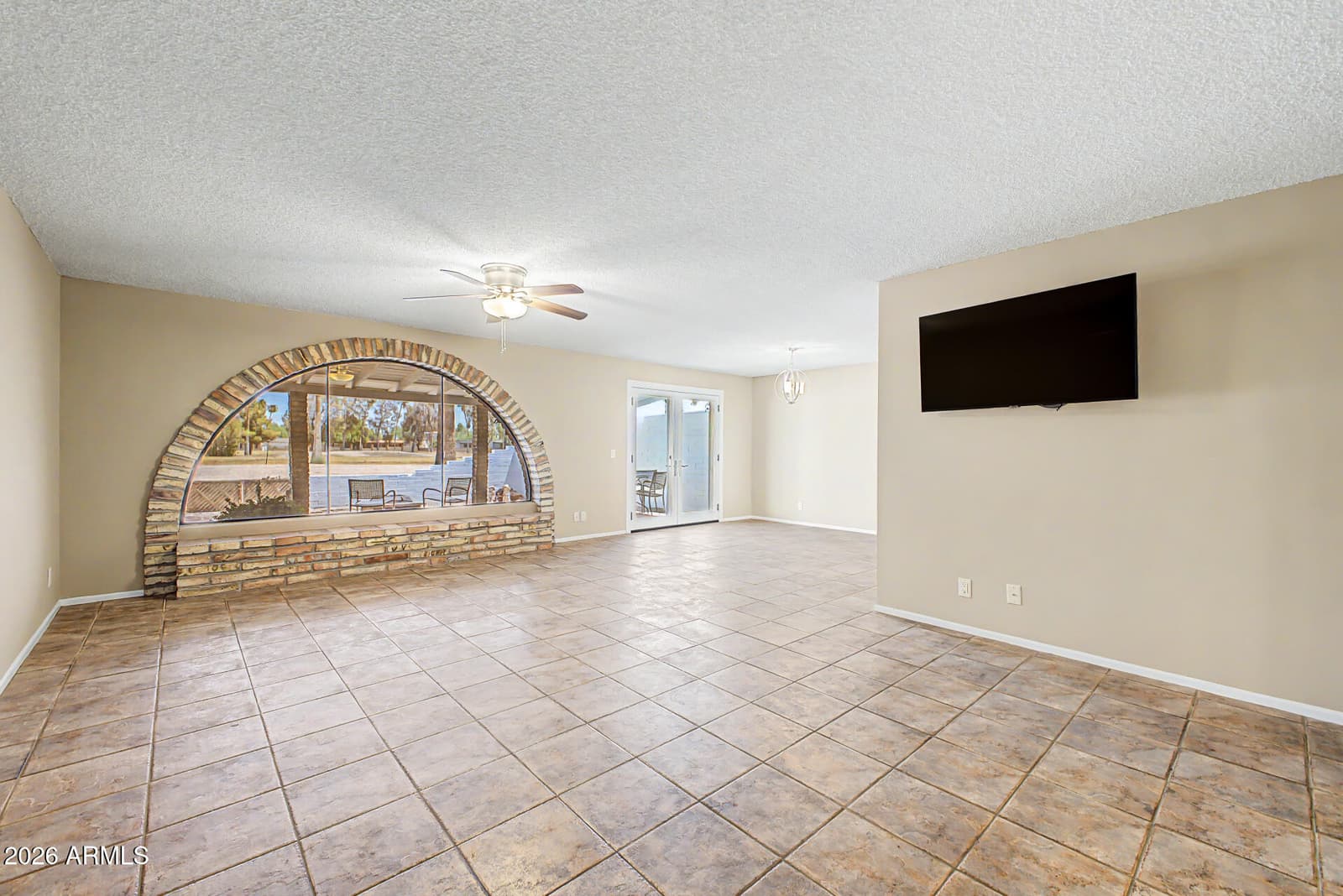 2073 E CAIRO Drive, Tempe, AZ 85282 — photo 6 of 28