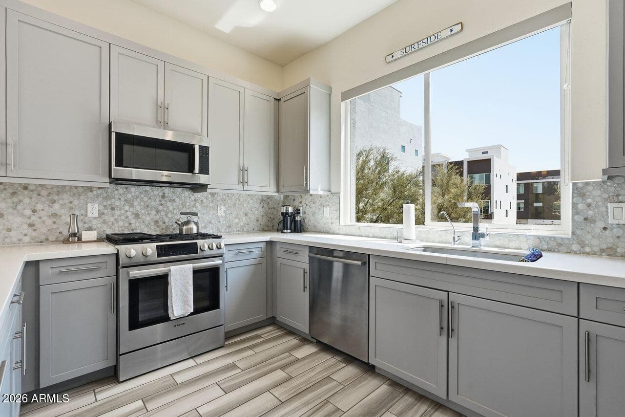 4444 N 25TH Street 12, Phoenix, AZ 85016 — photo 19 of 46