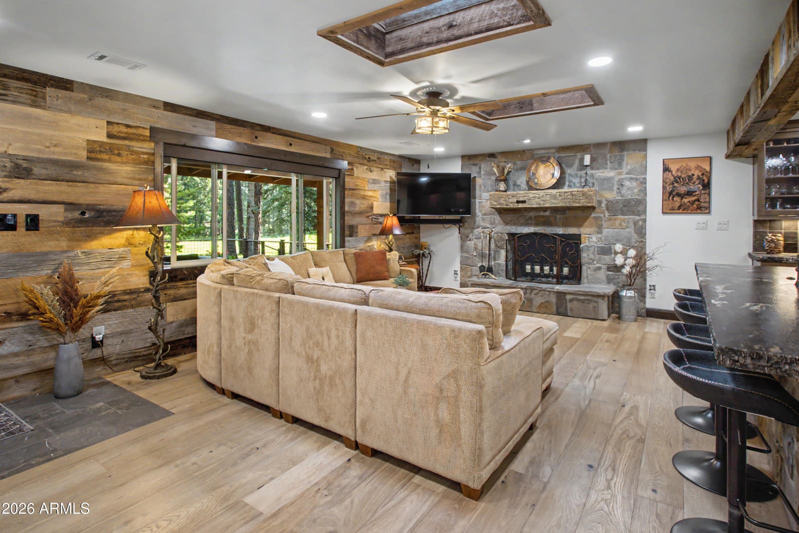 2864 WOODPECKER Lane, Pinetop, AZ 85935 — photo 5 of 44