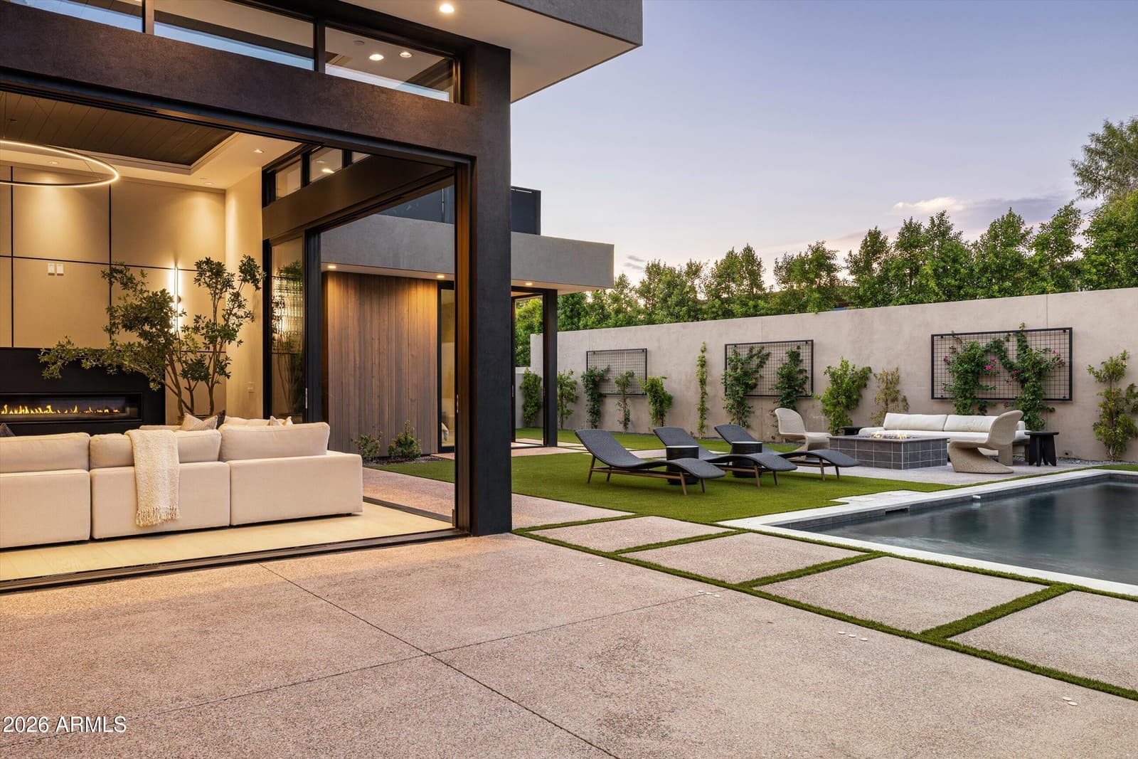 2228 E SOLAR Drive, Phoenix, AZ 85020 — photo 42 of 59