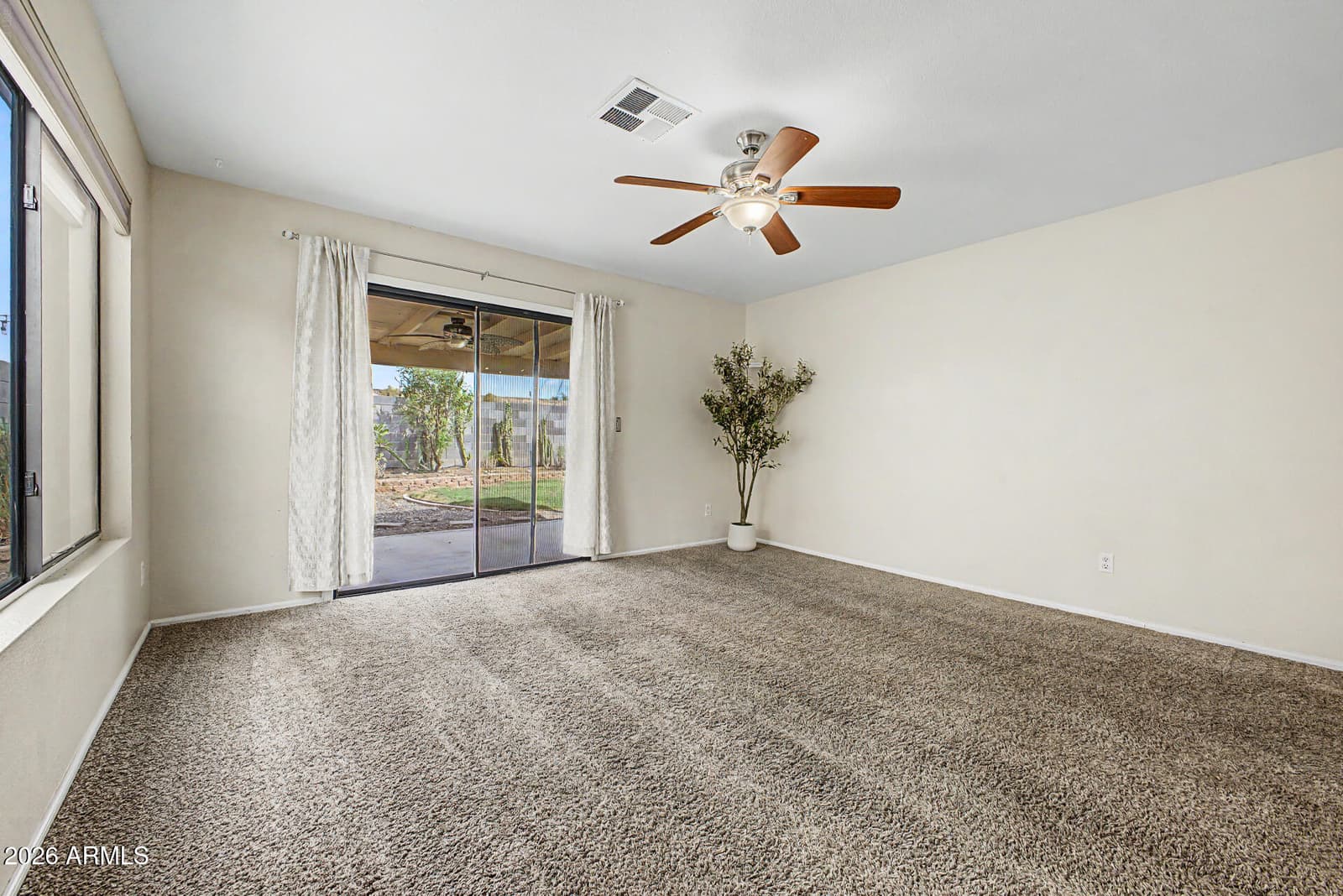 3226 W WILLIAMS Drive, Phoenix, AZ 85027 — photo 8 of 29