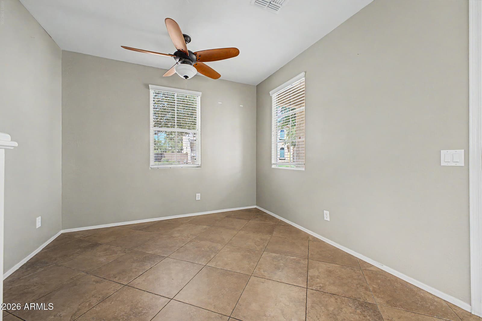 4215 E MILKY Way, Gilbert, AZ 85295 — photo 9 of 29