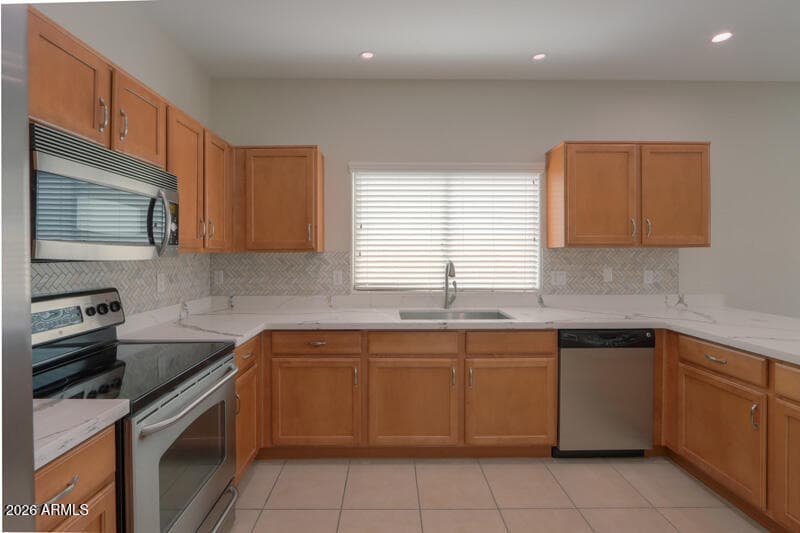 45070 W DESERT CEDARS Lane, Maricopa, AZ 85139 — photo 11 of 38