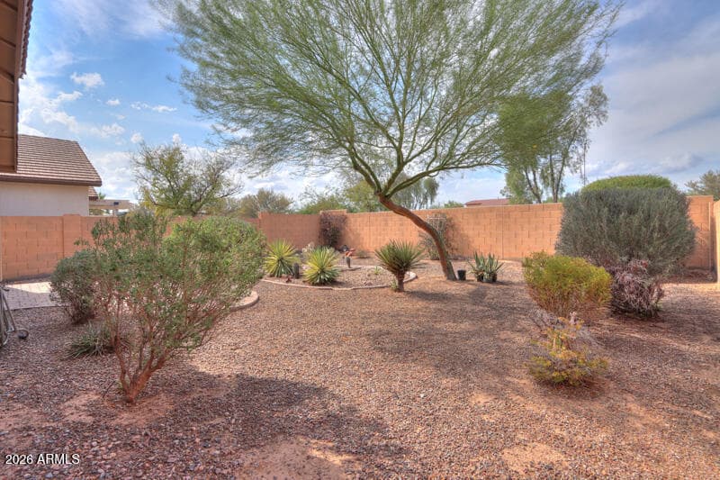 45070 W DESERT CEDARS Lane, Maricopa, AZ 85139 — photo 36 of 38