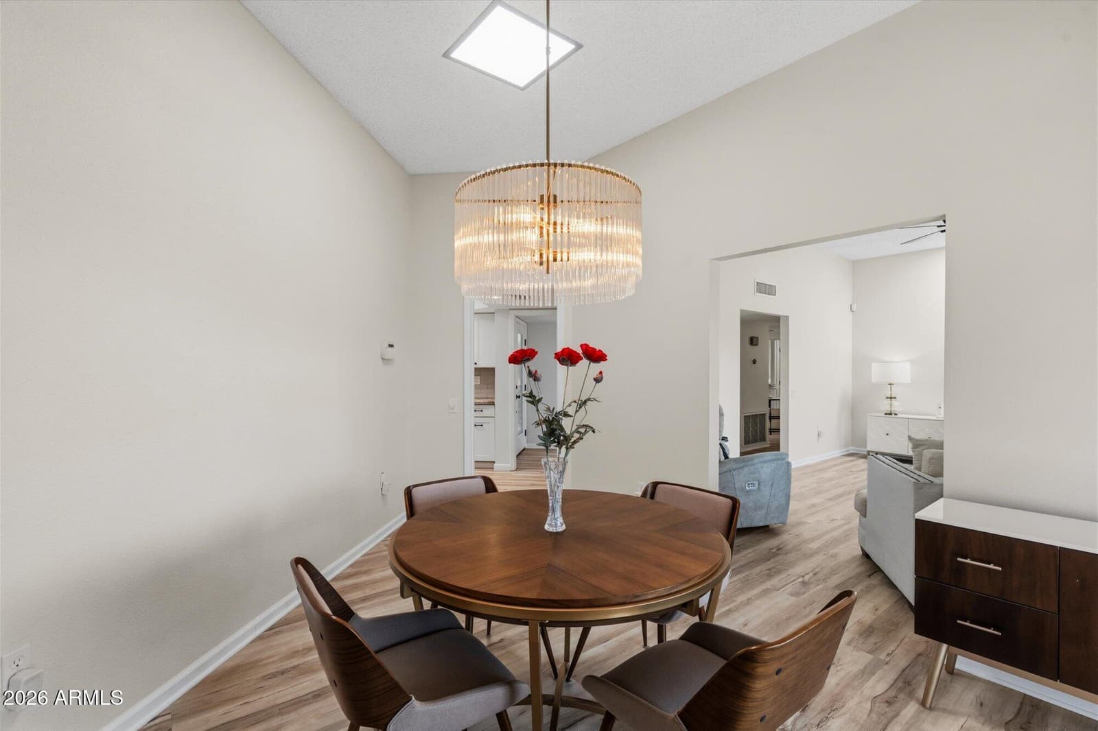 10633 W PINEAIRE Drive, Sun City, AZ 85351 — photo 10 of 40