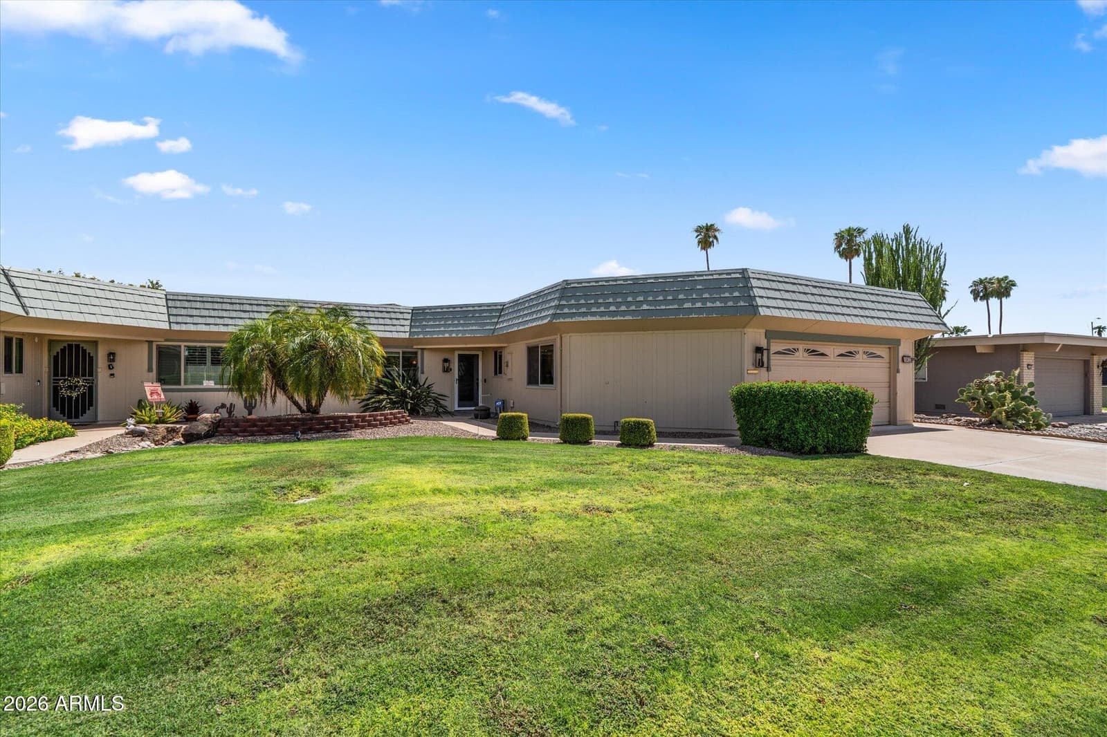 10633 W PINEAIRE Drive, Sun City, AZ 85351 — photo 31 of 40