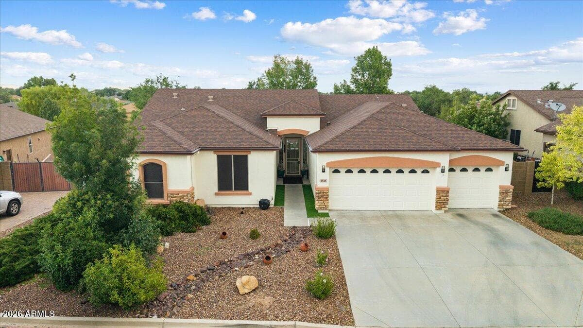 1535 E Yorkshire Avenue, Chino Valley, AZ 86323 — photo 1 of 24