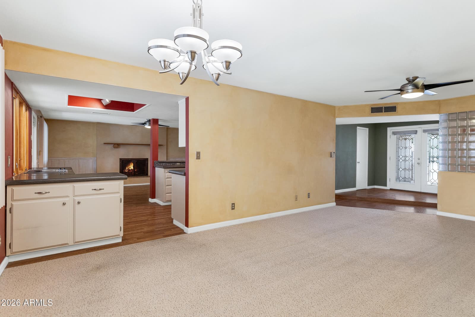 3919 W Lane Avenue, Phoenix, AZ 85051 — photo 8 of 33