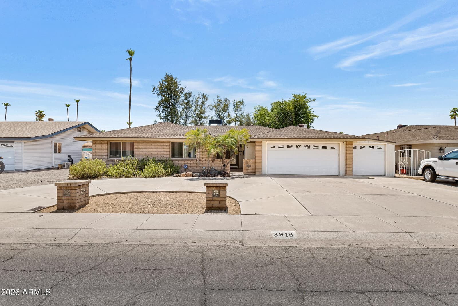 3919 W Lane Avenue, Phoenix, AZ 85051 — photo 1 of 33
