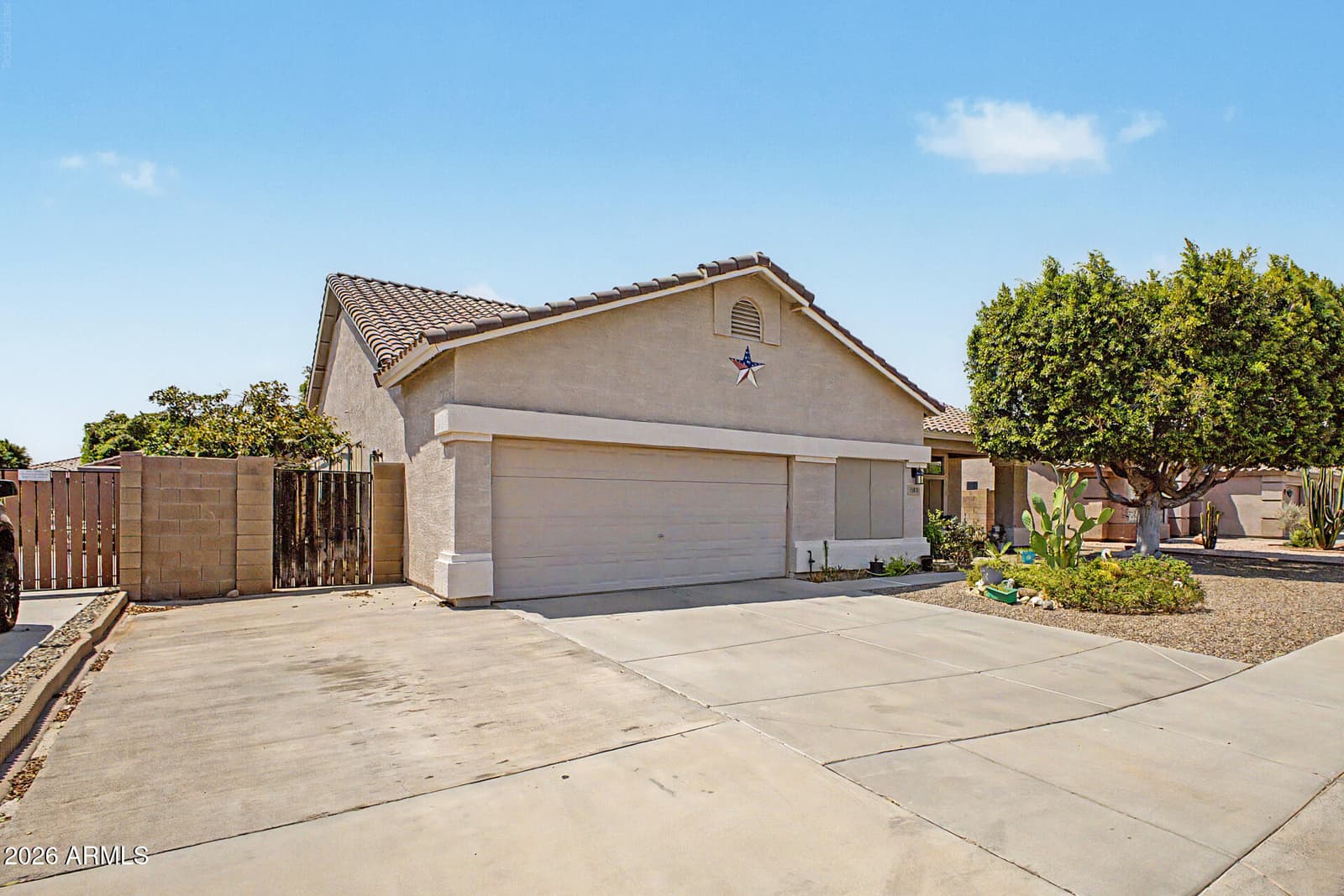 13401 W FARGO Drive, Surprise, AZ 85374 — photo 4 of 37