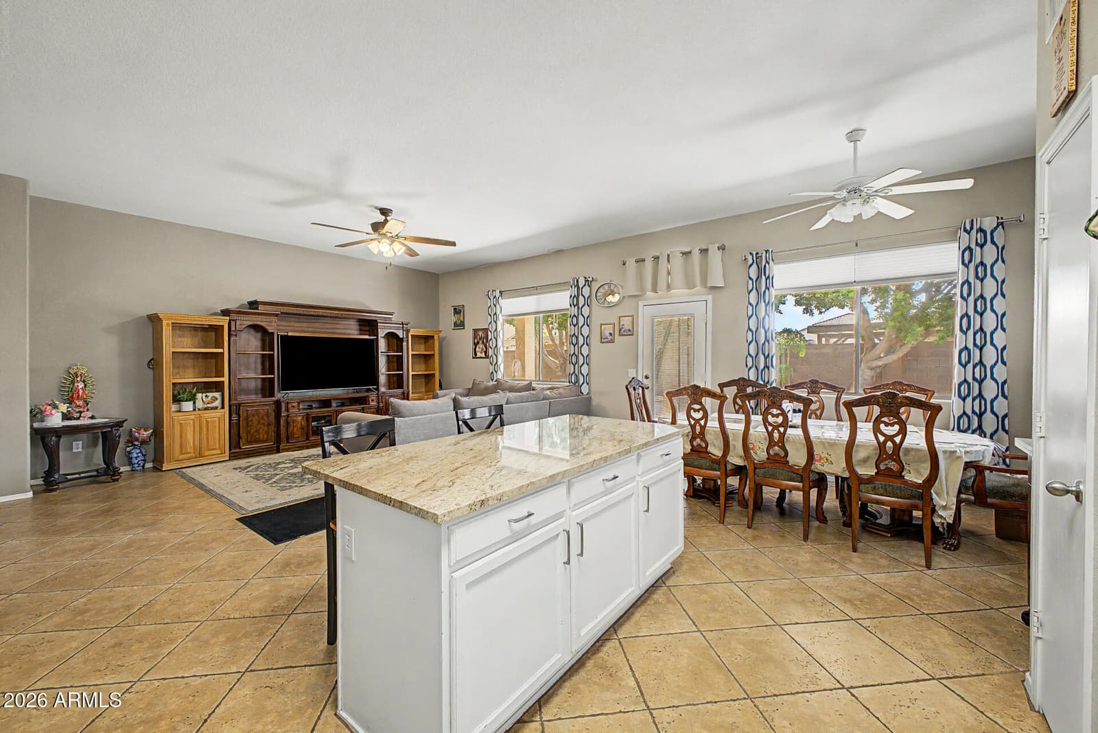 13401 W FARGO Drive, Surprise, AZ 85374 — photo 14 of 37