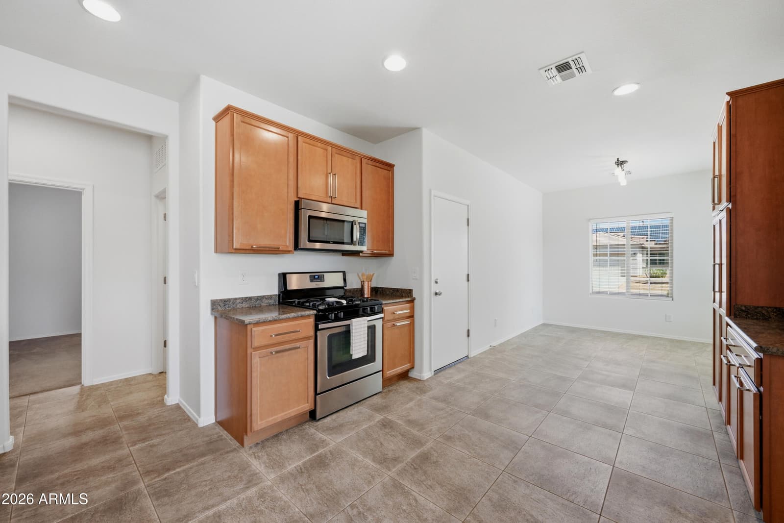 19145 W ADAMS Street, Buckeye, AZ 85326 — photo 11 of 33