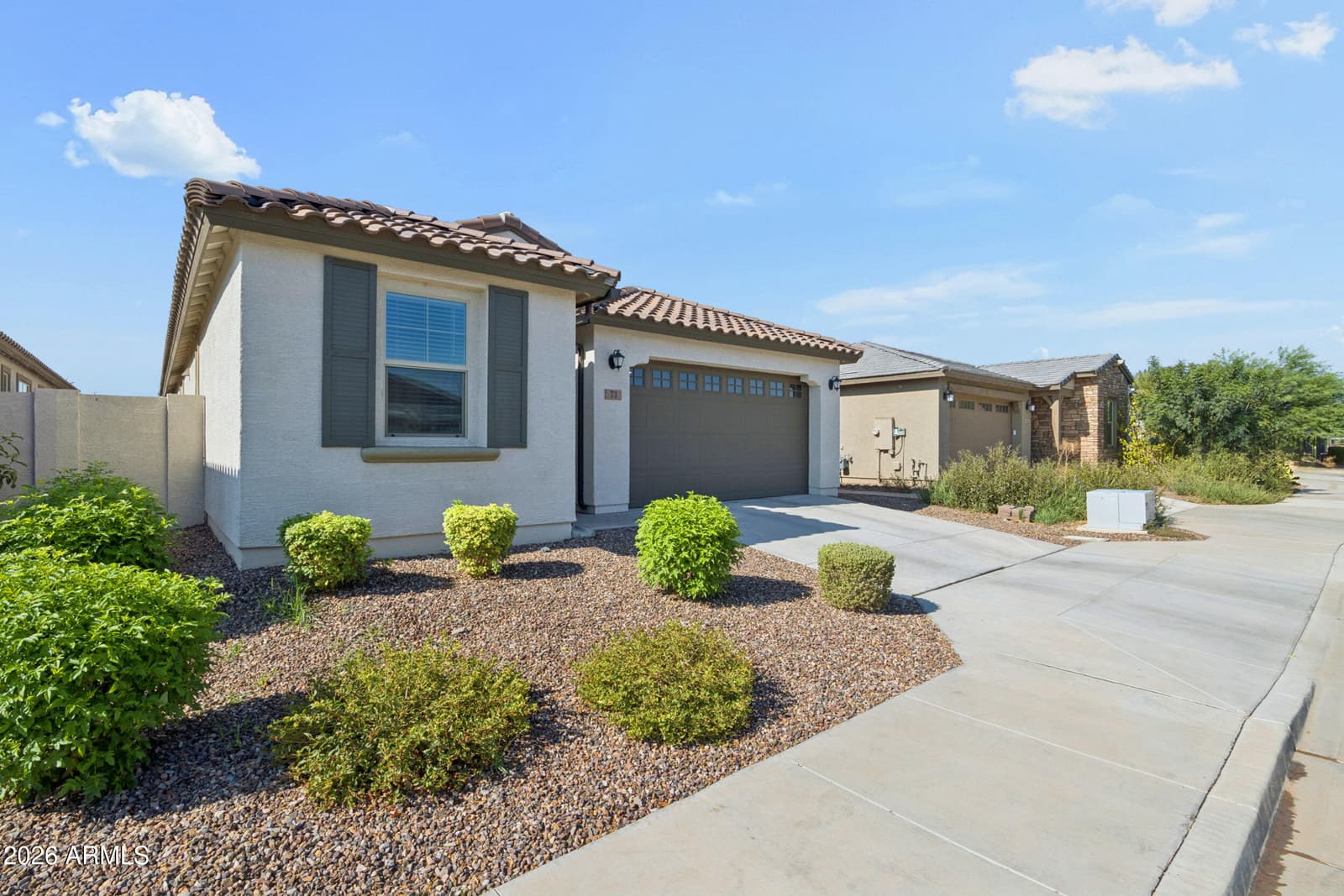 73 E Capricorn Way, Chandler, AZ 85249 — photo 3 of 36
