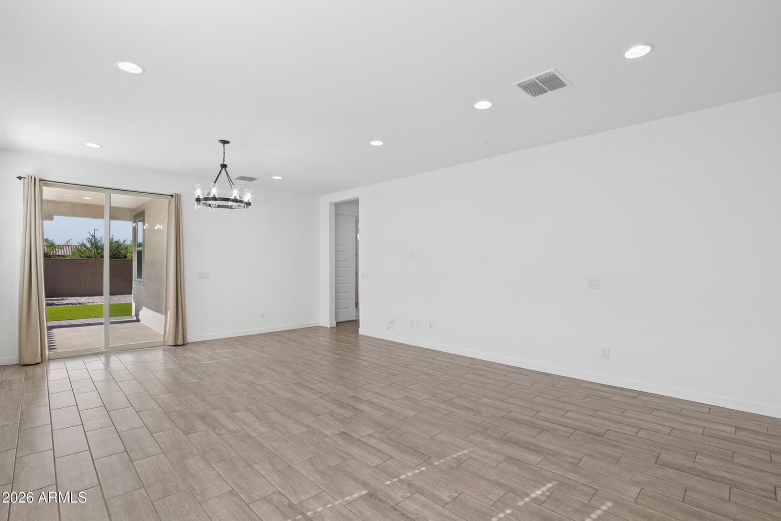 73 E Capricorn Way, Chandler, AZ 85249 — photo 13 of 36