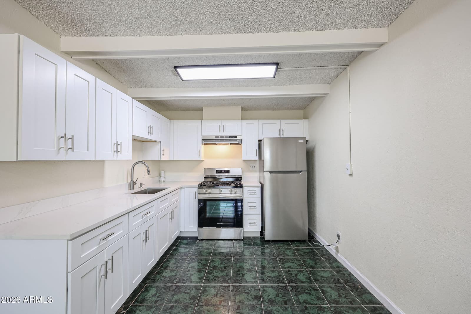 3951 W Monte Vista Road, Phoenix, AZ 85009 — photo 8 of 28