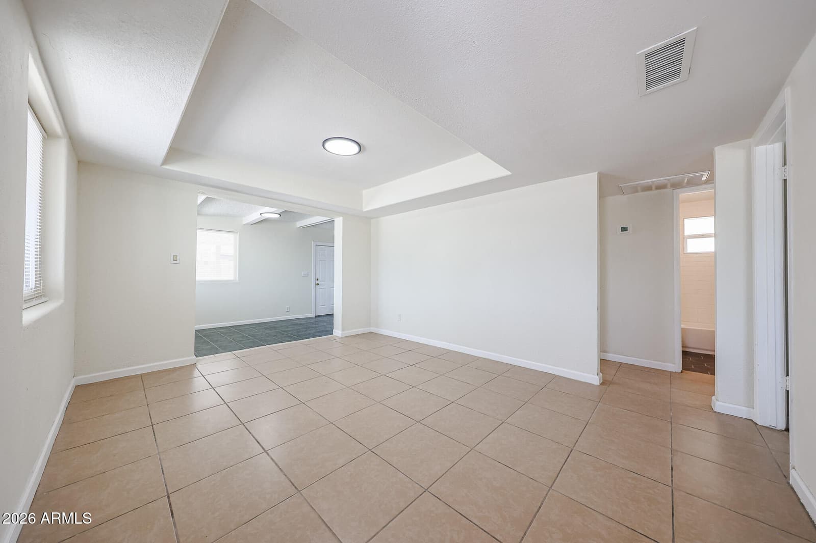 3951 W Monte Vista Road, Phoenix, AZ 85009 — photo 4 of 28