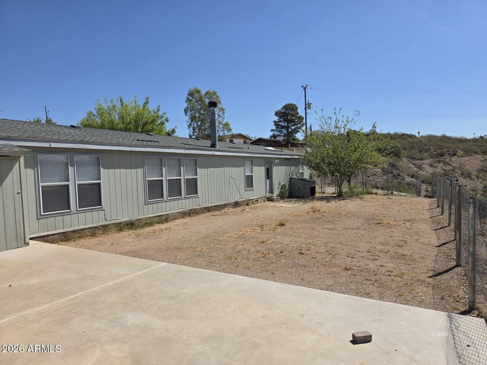 982 E SAGUARO Drive, Globe, AZ 85501 — photo 3 of 22