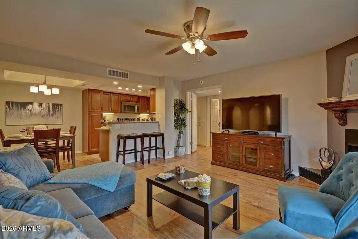 10410 N CAVE CREEK Road 1071, Phoenix, AZ 85020 — photo 1 of 43