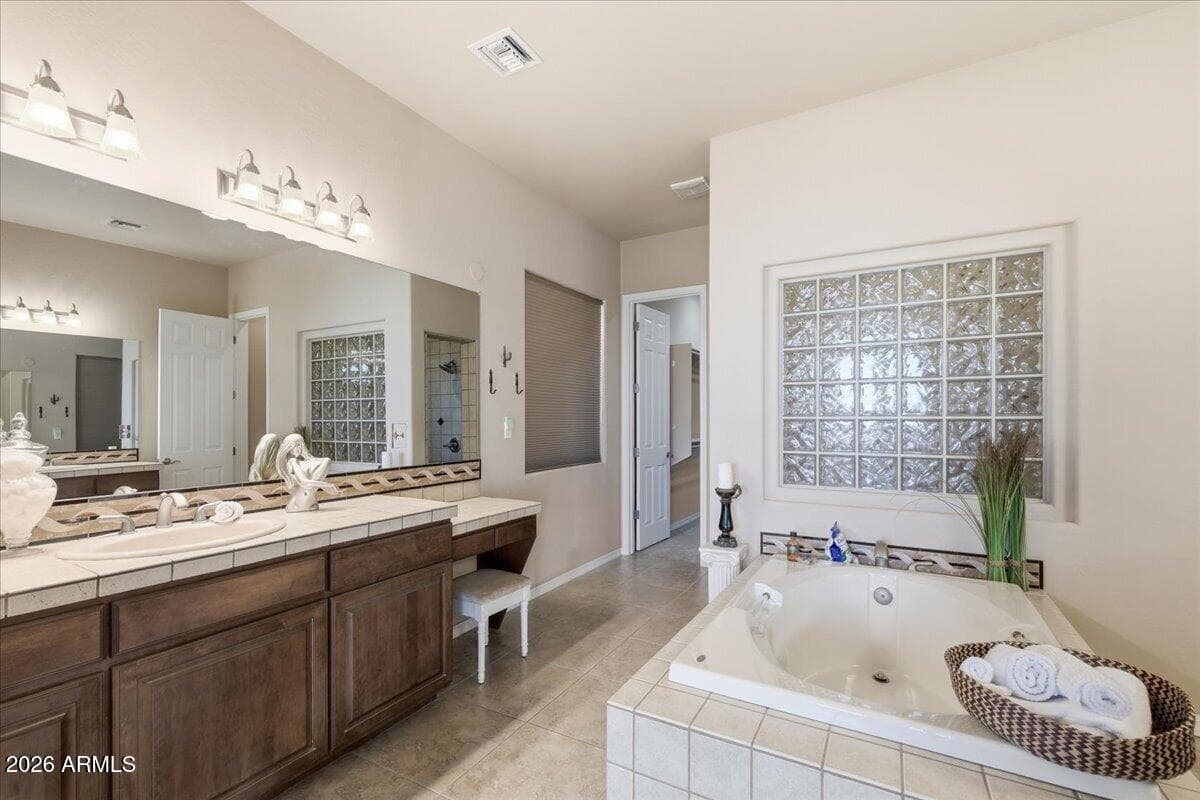 39410 N 7TH Street, Phoenix, AZ 85086 — photo 56 of 81