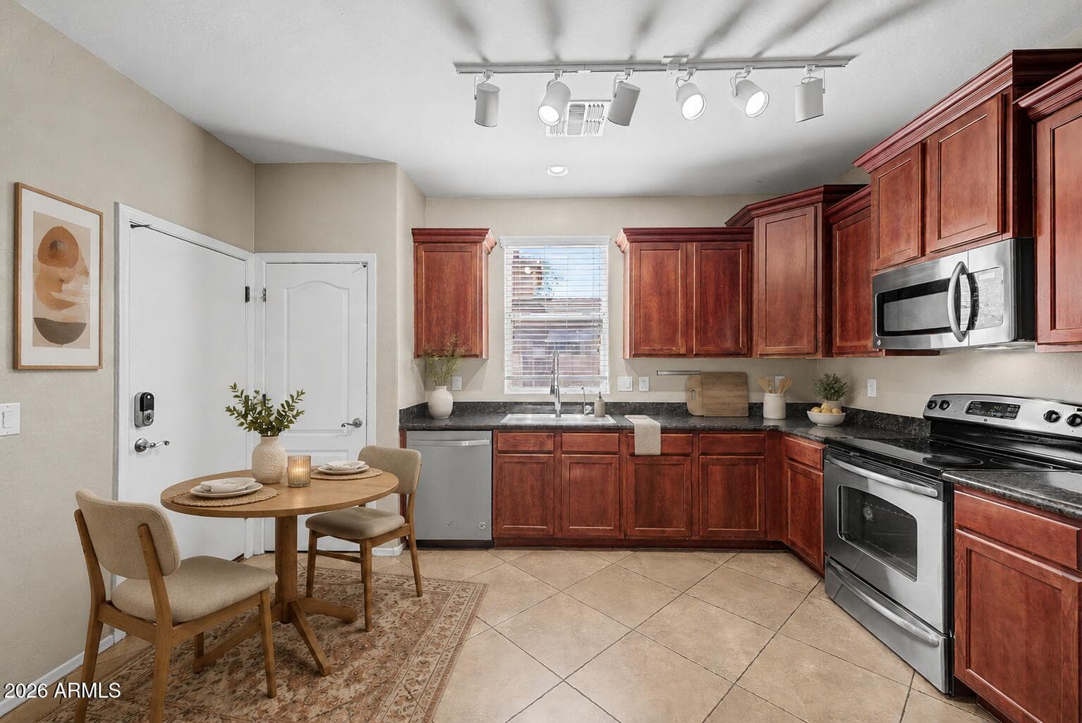 4215 E MILKY Way, Gilbert, AZ 85295 — photo 10 of 29