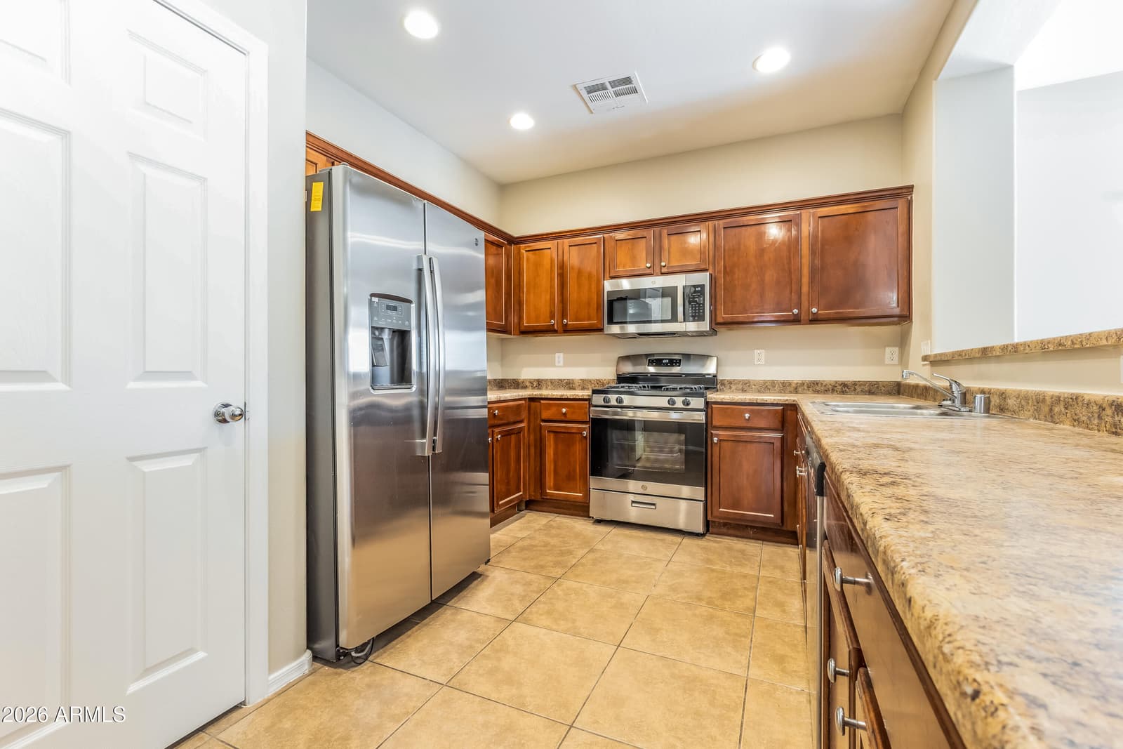 9921 W CHIPMAN Road, Tolleson, AZ 85353 — photo 8 of 15