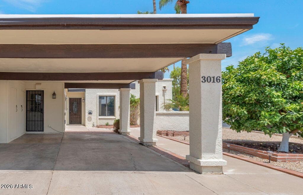 3016 W BOCA RATON Road, Phoenix, AZ 85053 — photo 1 of 16