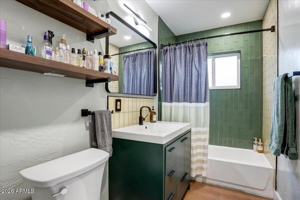 7010 N 11TH Place, Phoenix, AZ 85020 — photo 9 of 15
