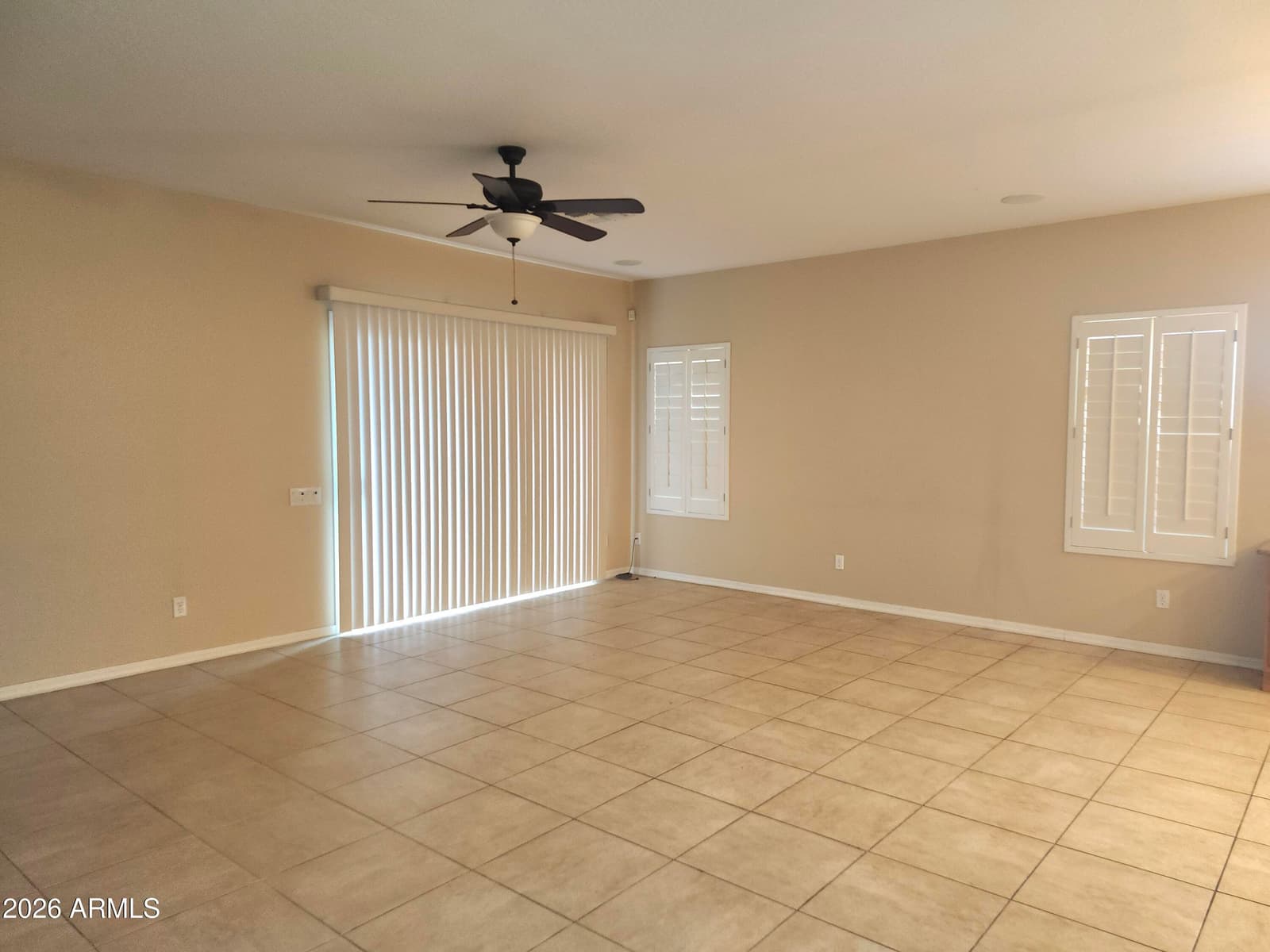 5205 W MOLLY Lane, Phoenix, AZ 85083 — photo 8 of 24