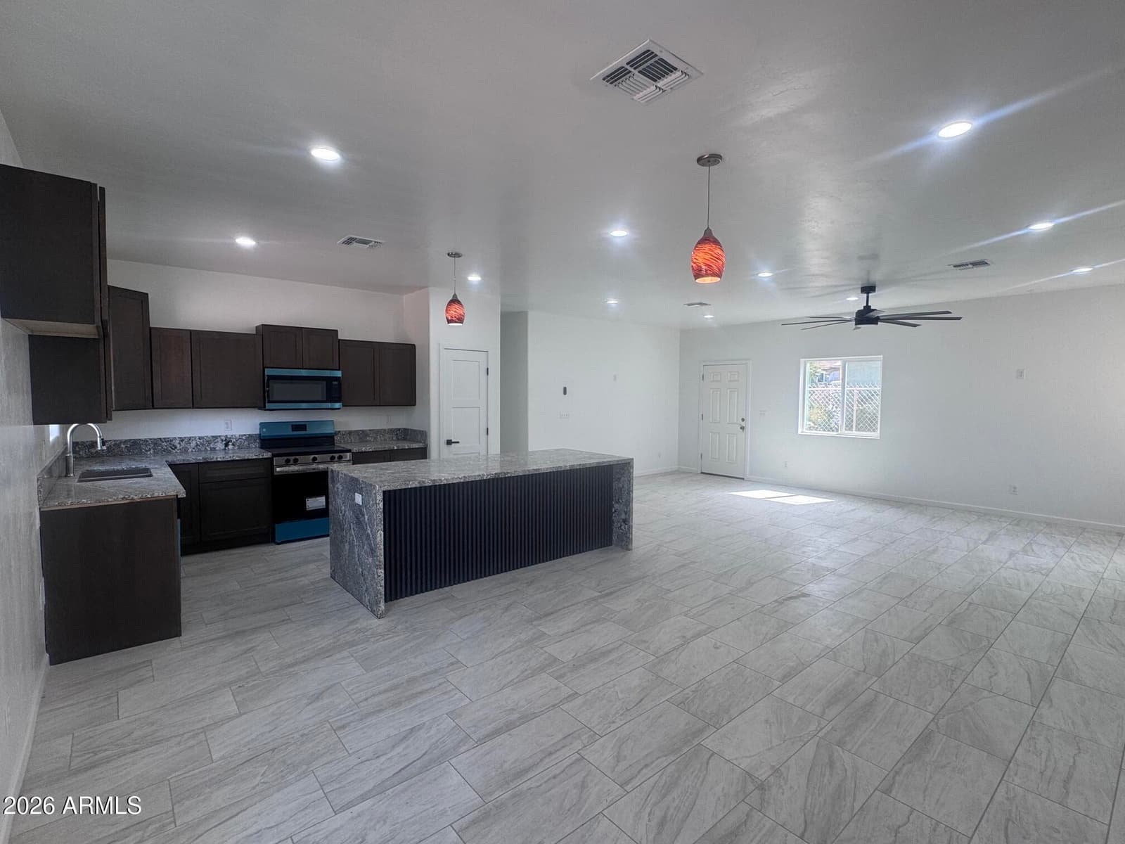 912 E 20TH Street, Douglas, AZ 85607 — photo 2 of 7