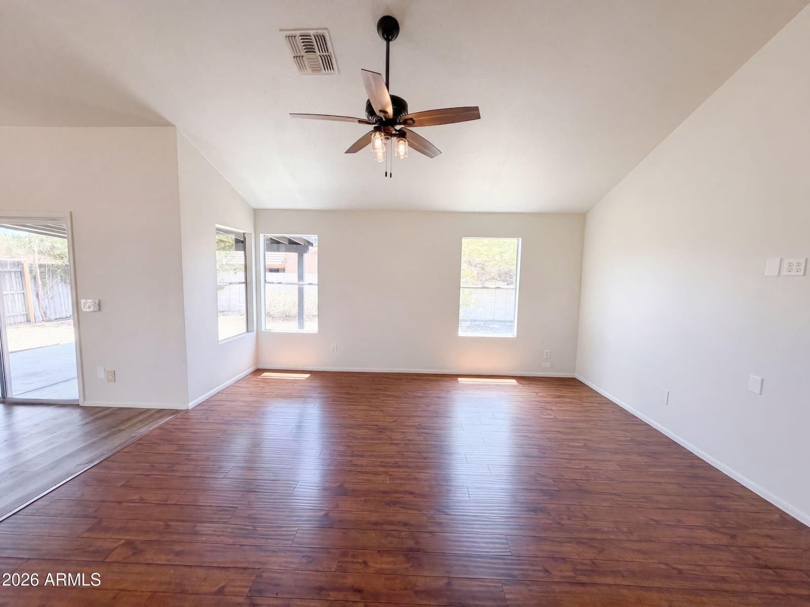 615 W MONTOYA Lane, Phoenix, AZ 85027 — photo 3 of 28