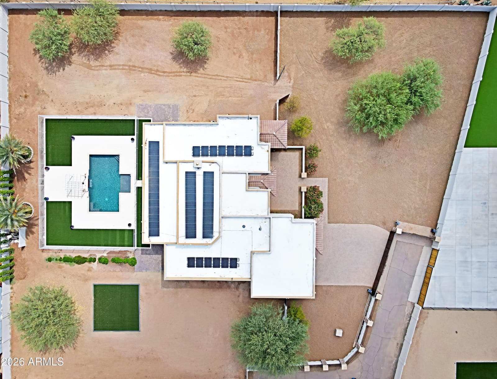 2814 W Jordon Lane, Phoenix, AZ 85086 — photo 2 of 50