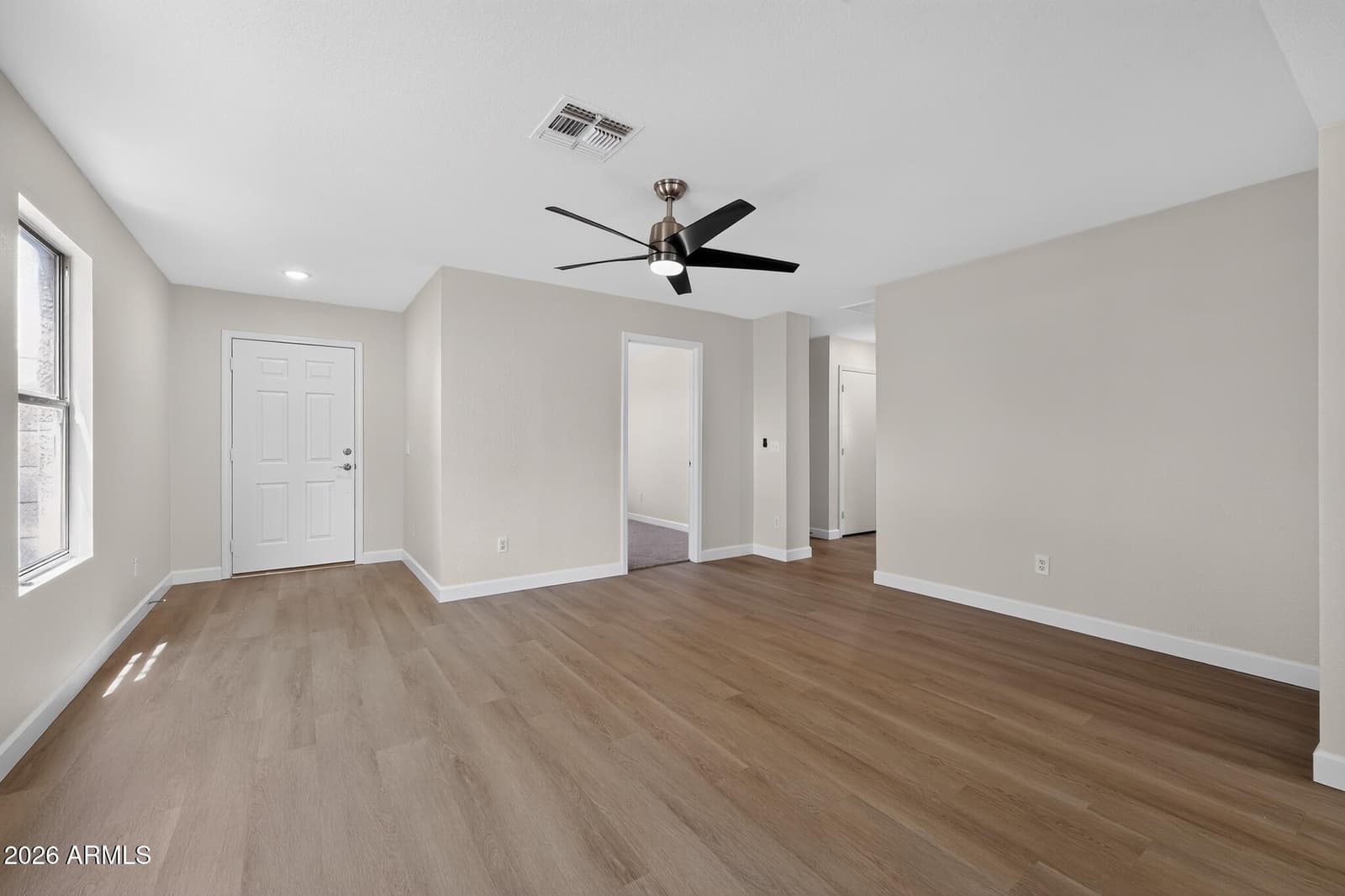 8425 E NAVARRO Circle, Mesa, AZ 85209 — photo 2 of 14
