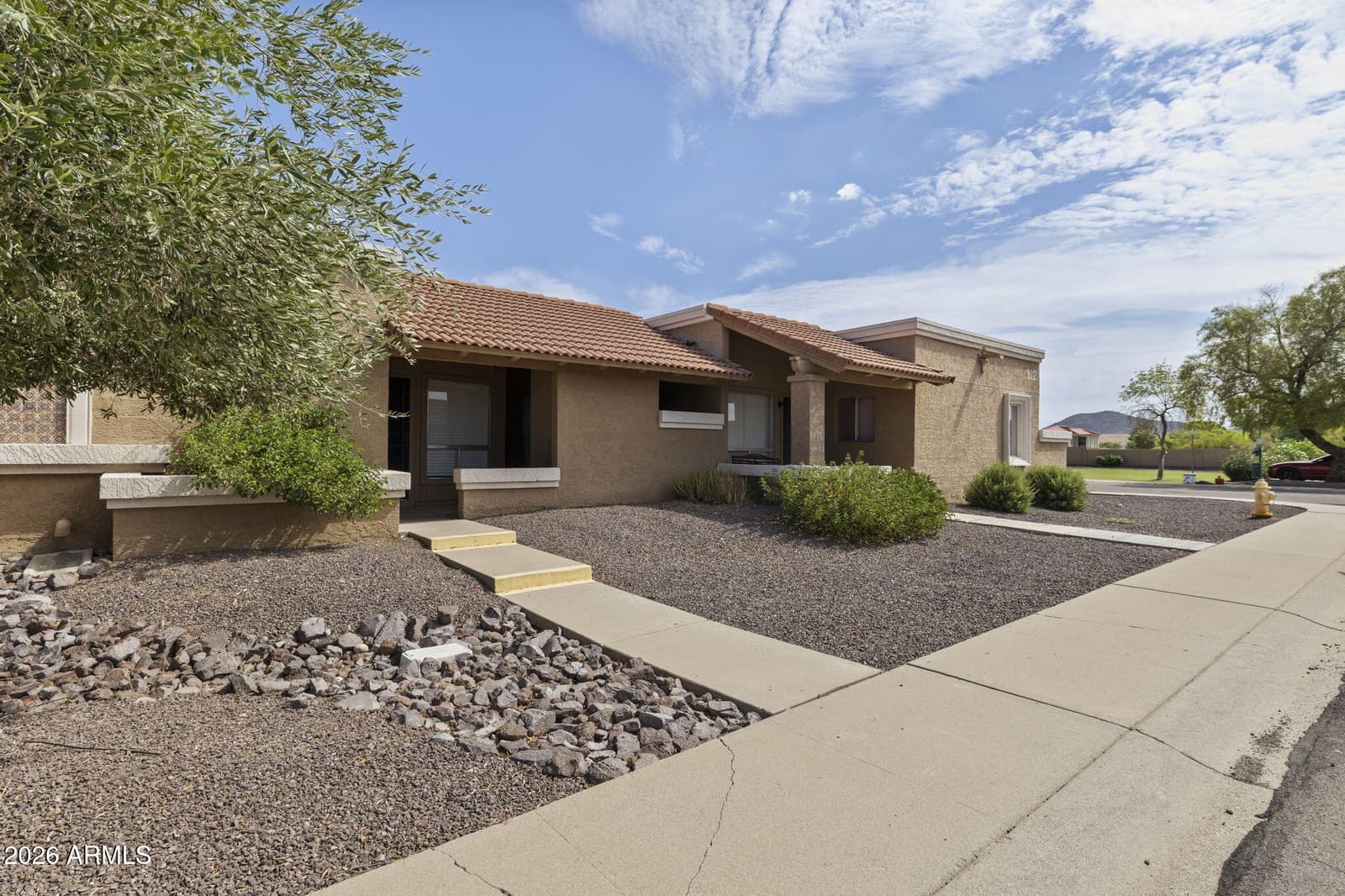312 W YUKON Drive 2, Phoenix, AZ 85027 — photo 3 of 20