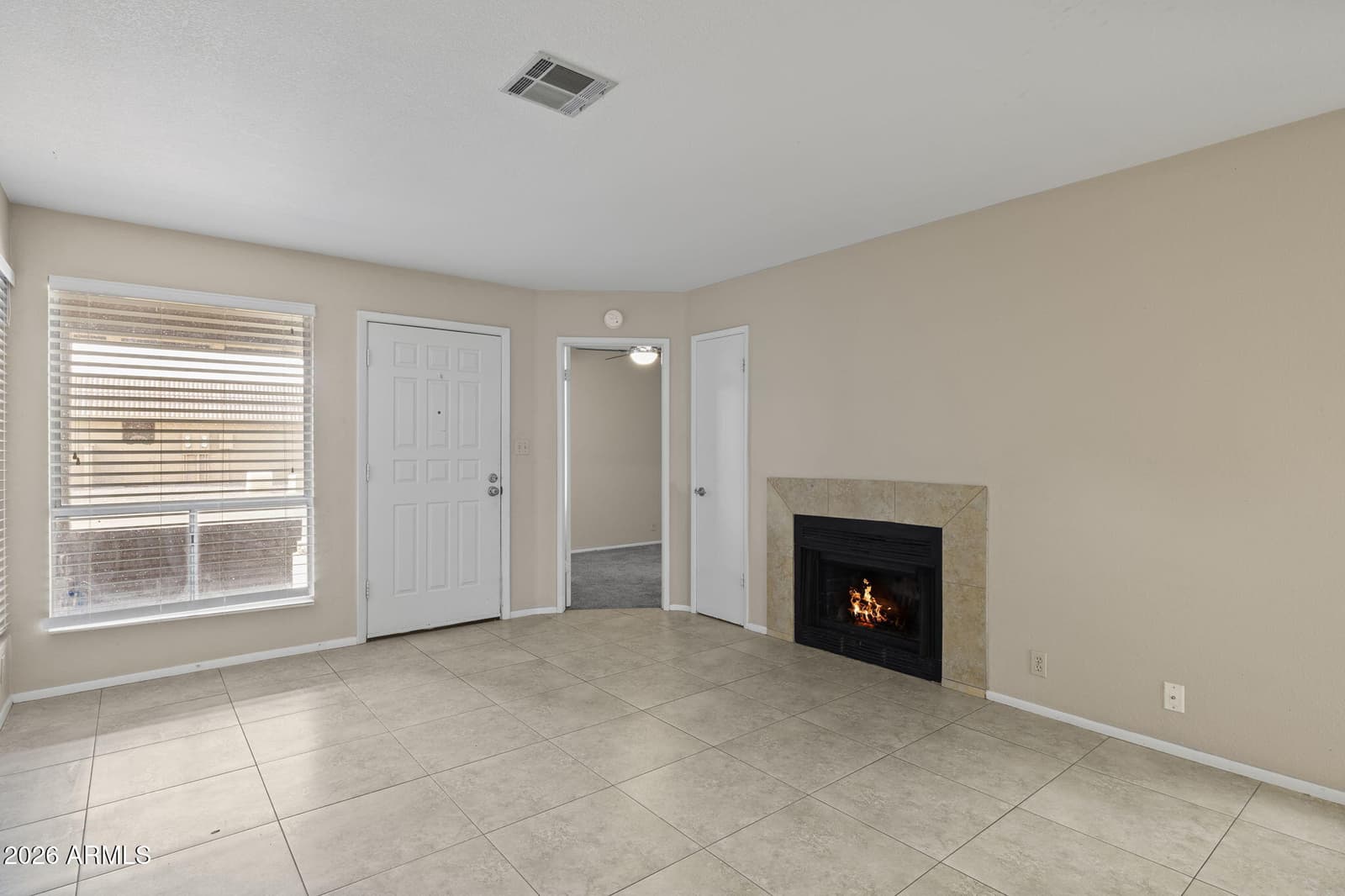 312 W YUKON Drive 2, Phoenix, AZ 85027 — photo 8 of 20