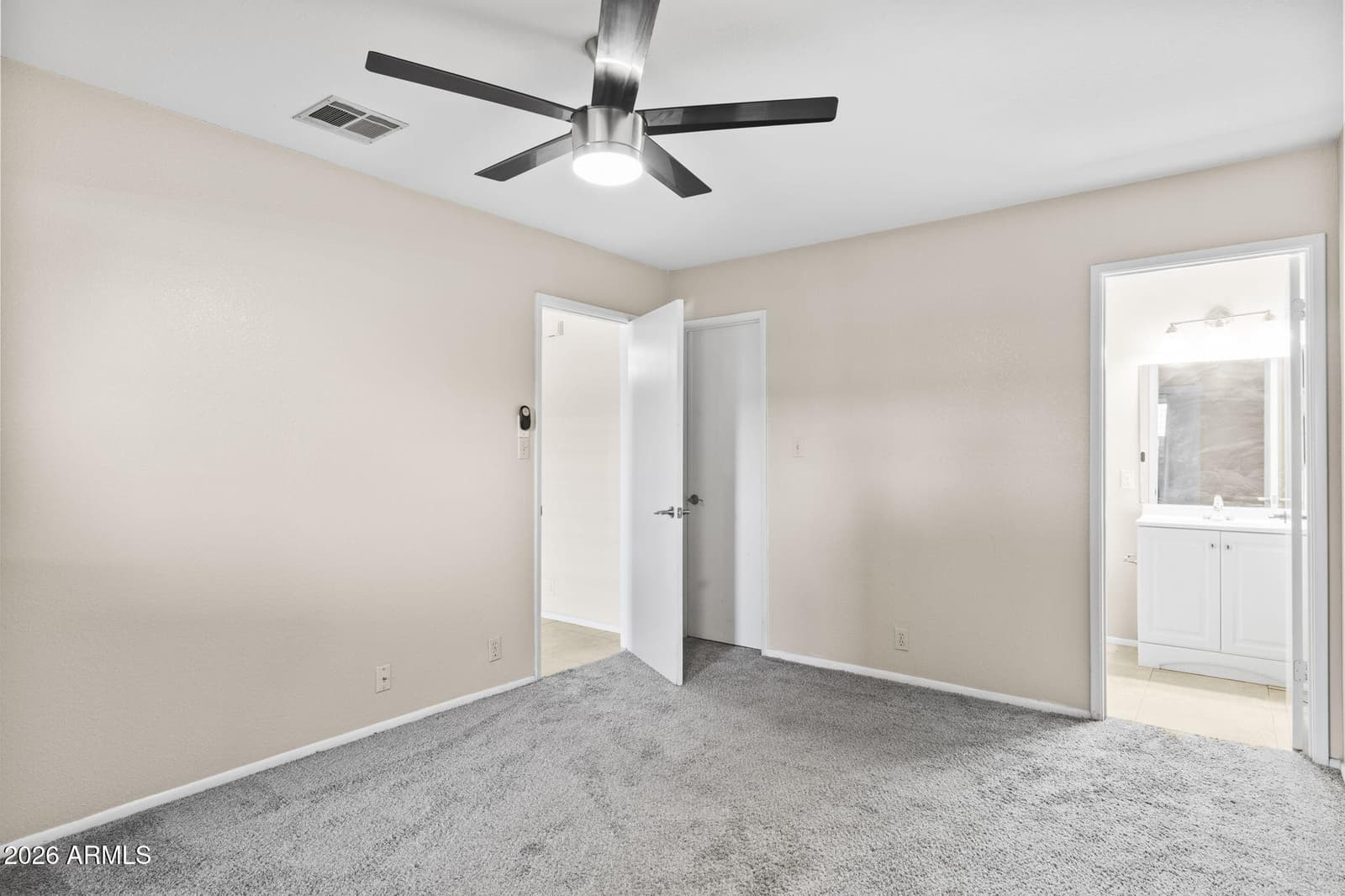 312 W YUKON Drive 2, Phoenix, AZ 85027 — photo 14 of 20