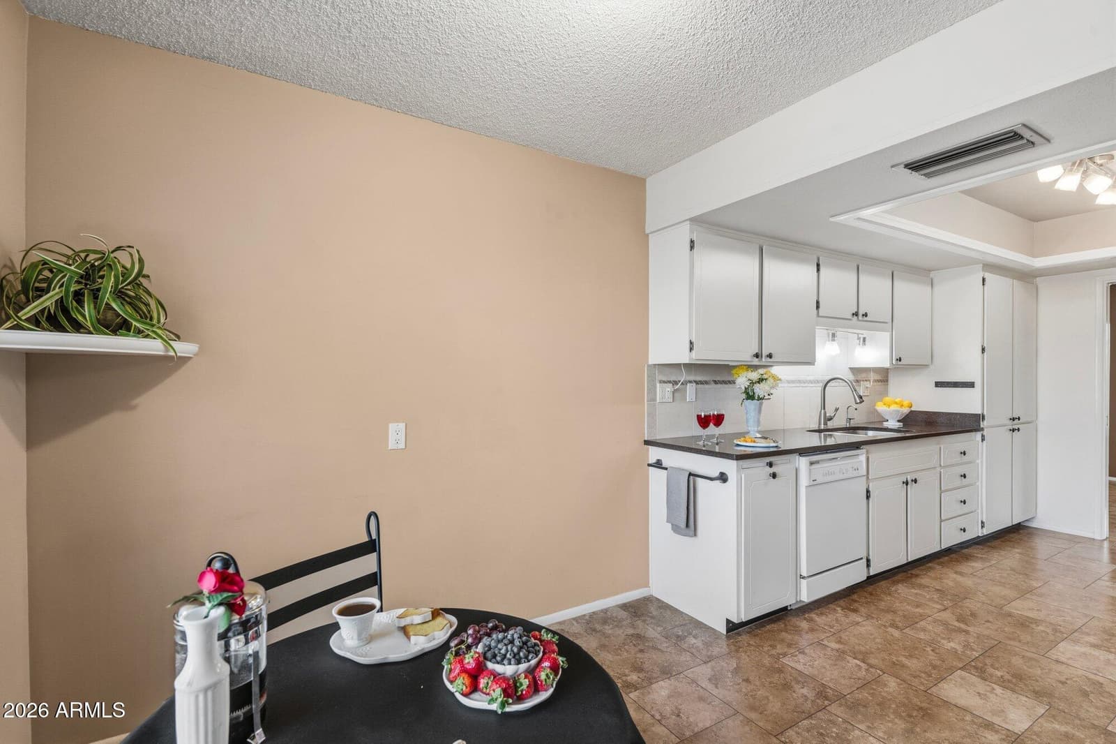 16822 N Burns Drive, Sun City, AZ 85351 — photo 11 of 40