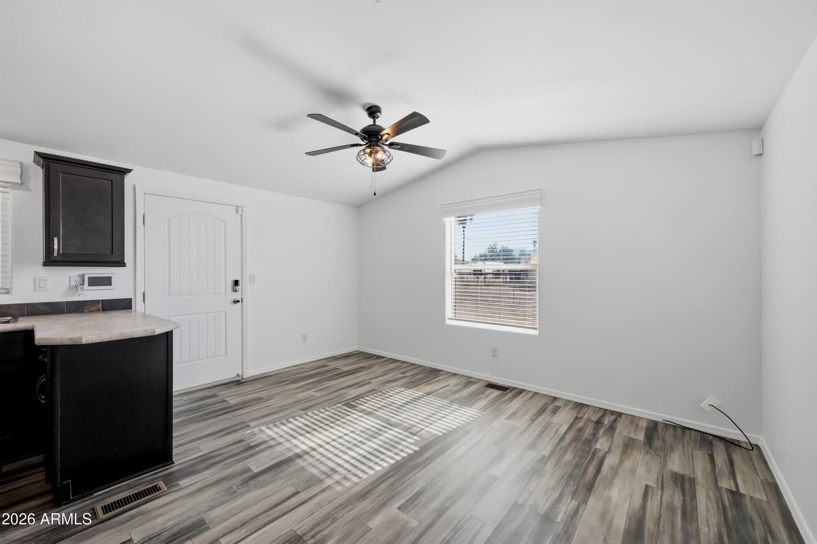 1452 W 4TH Avenue, Apache Junction, AZ 85120 — photo 10 of 22