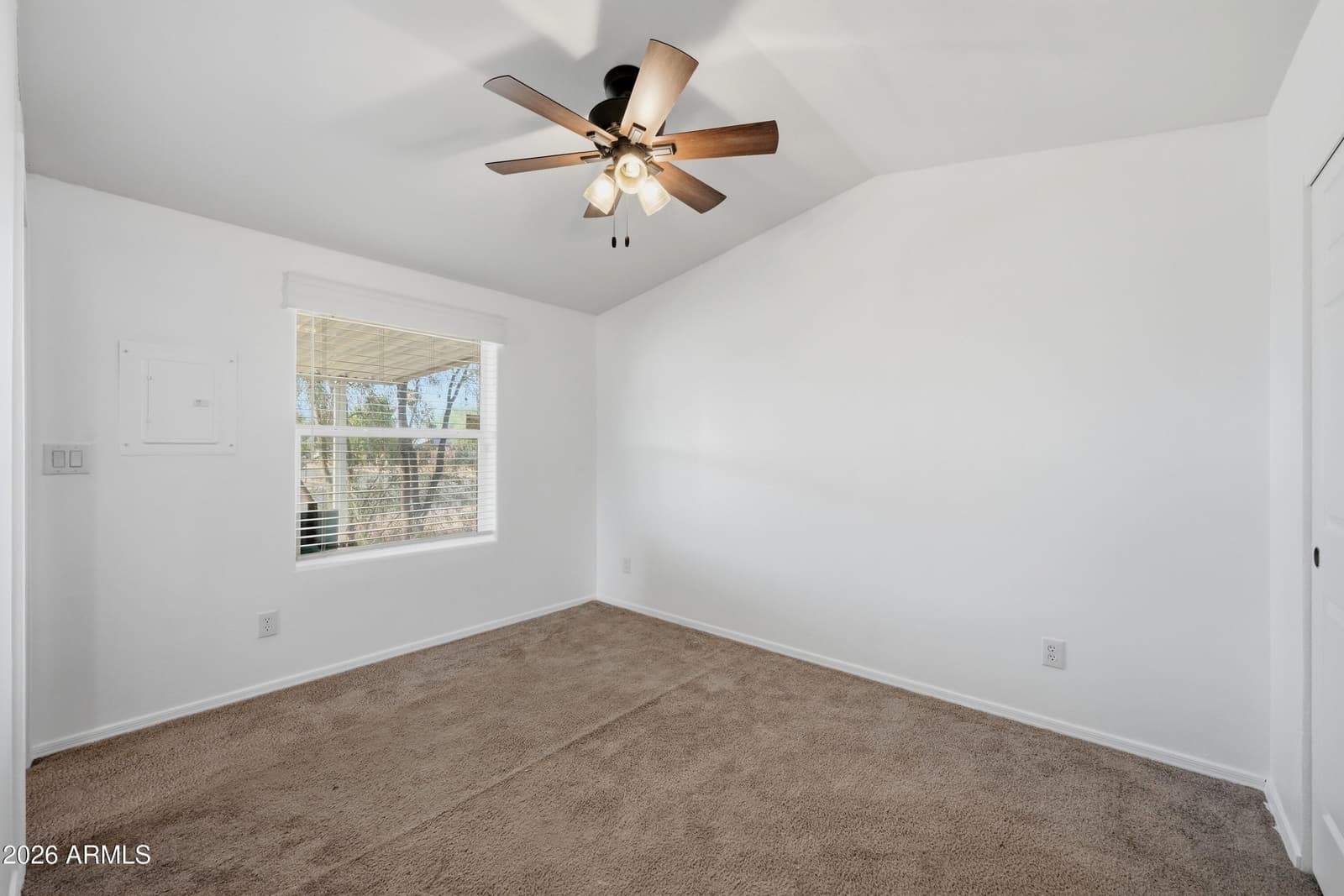 1452 W 4TH Avenue, Apache Junction, AZ 85120 — photo 13 of 22