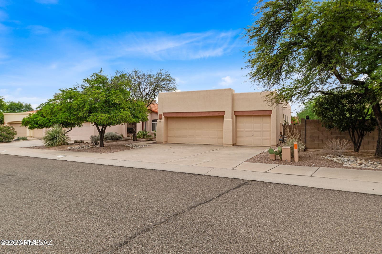 6461 N SUN BLUFF Drive, Tucson, AZ 85704 — photo 2 of 50