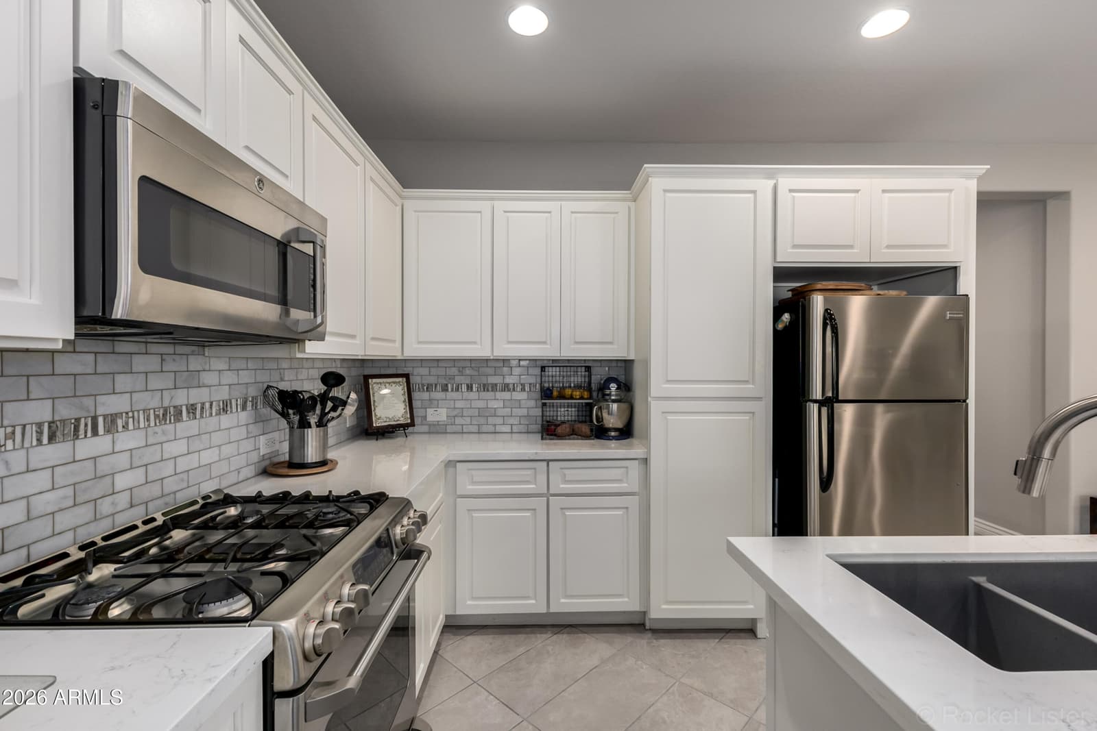 810 E VERDE Boulevard, Queen Creek, AZ 85140 — photo 10 of 17