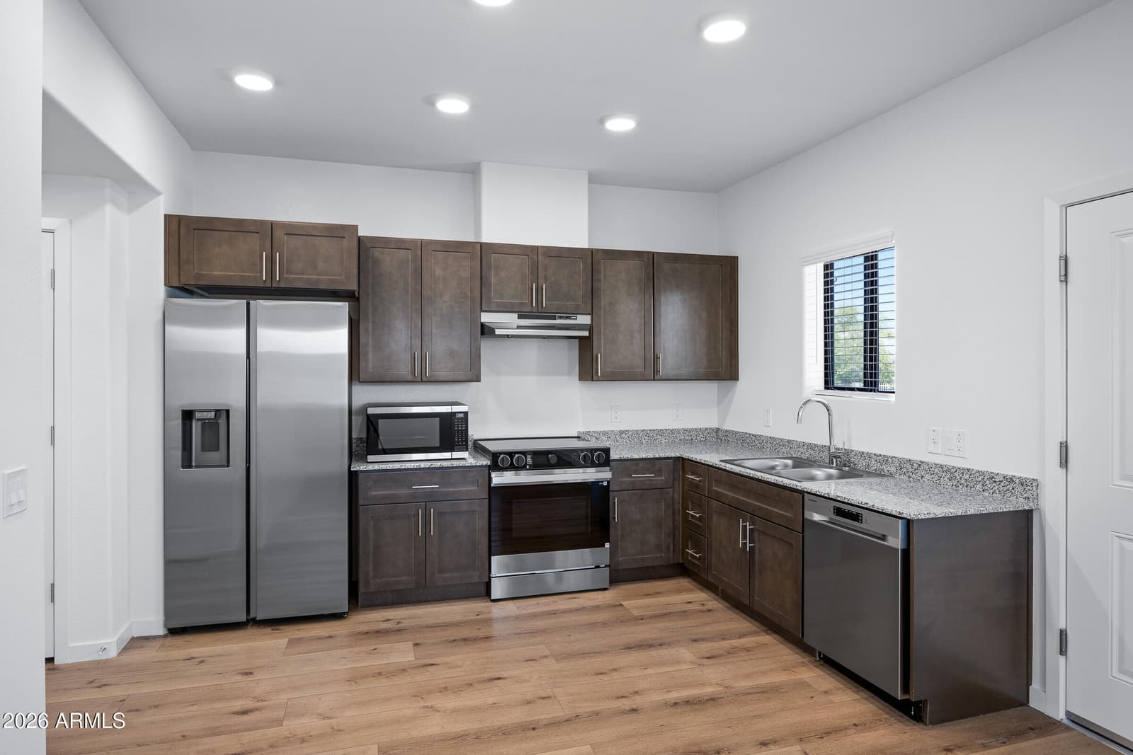 2329 E MCARTHUR Drive, Tempe, AZ 85288 — photo 8 of 29