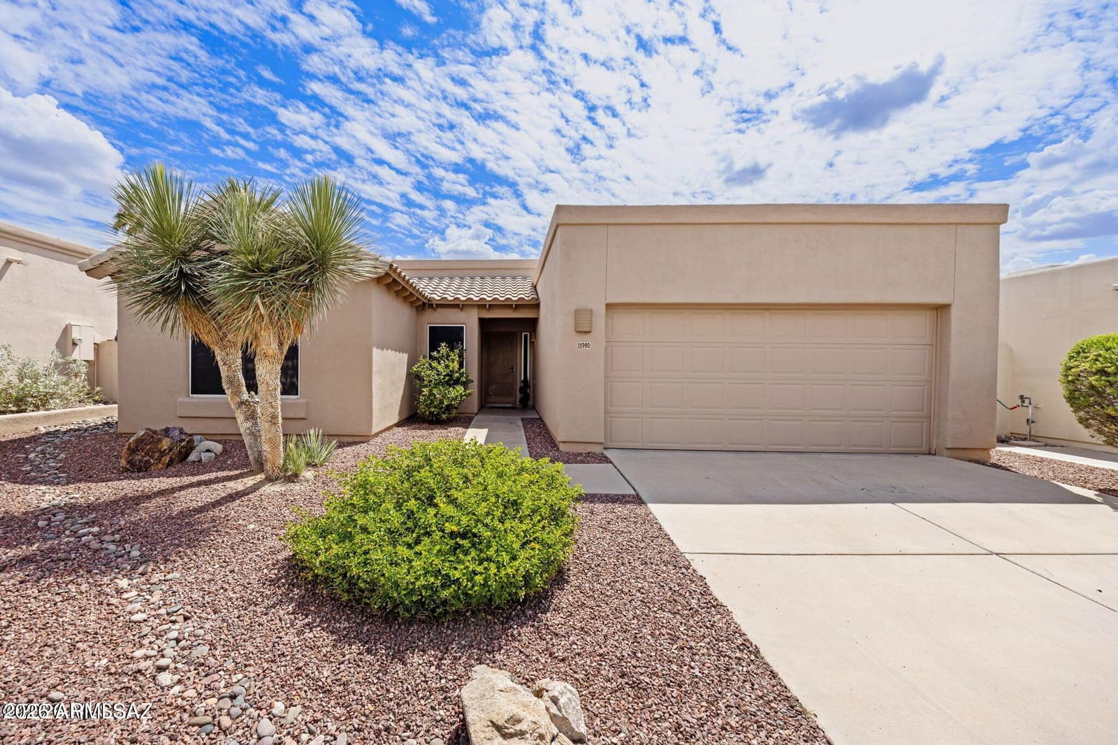 11990 N Labyrinth Drive, Oro Valley, AZ 85737 — photo 2 of 43