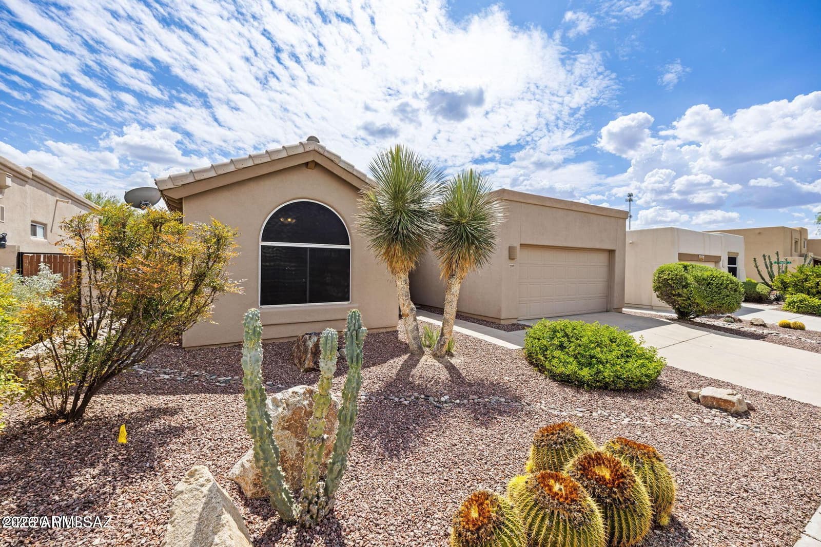 11990 N Labyrinth Drive, Oro Valley, AZ 85737 — photo 1 of 43