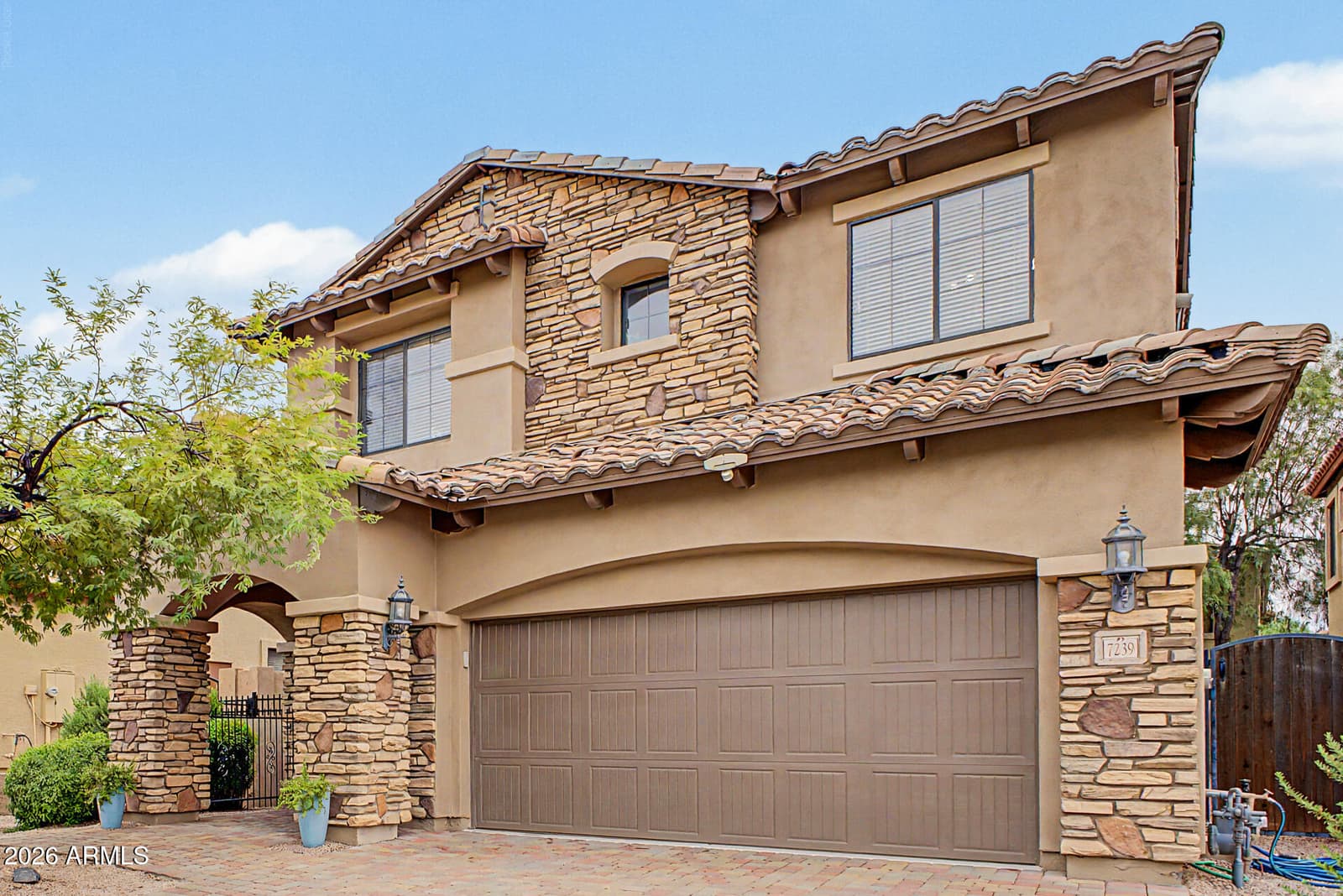 7239 E Nathan Street, Mesa, AZ 85207 — photo 5 of 72