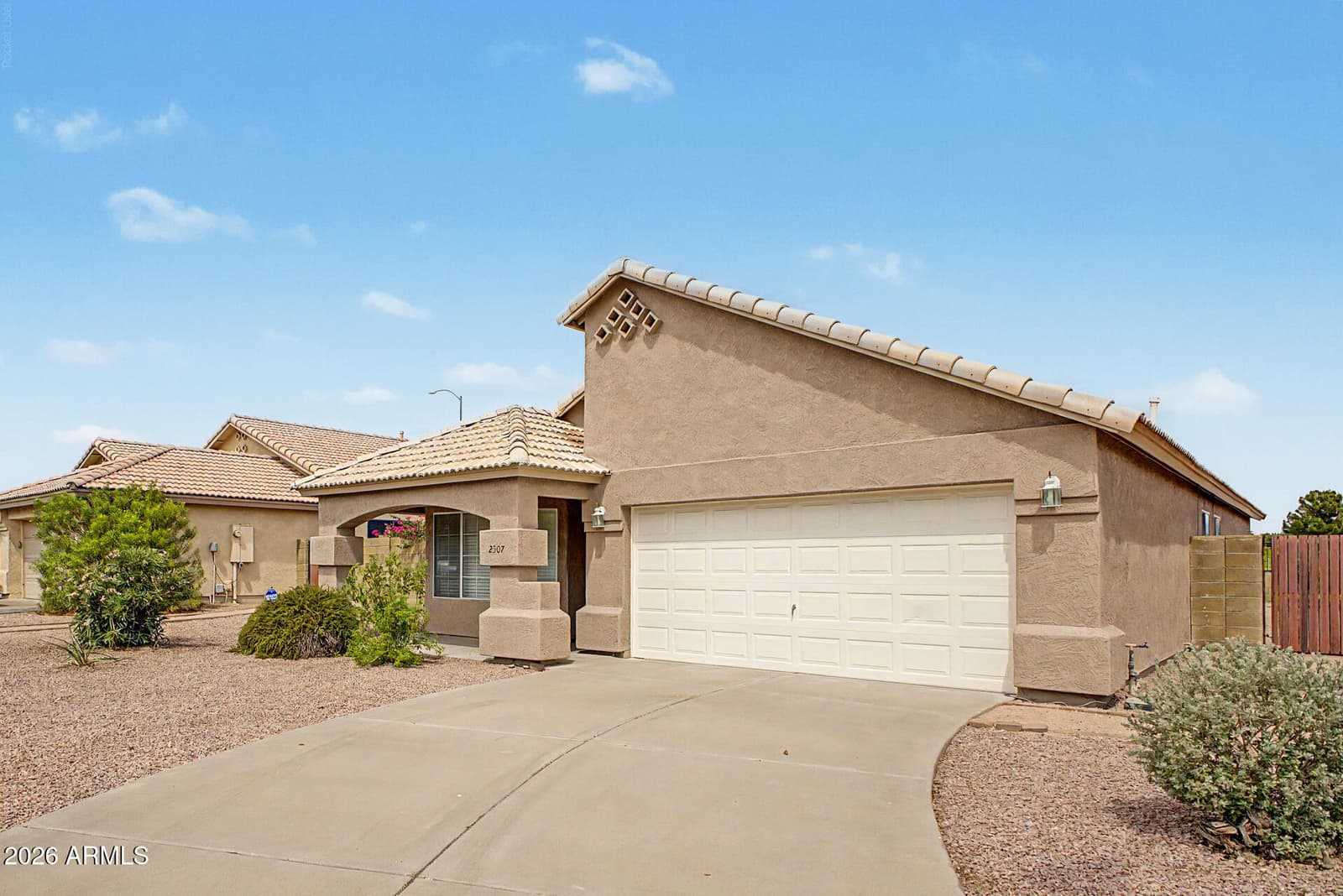 2507 N Sea Pines, Mesa, AZ 85215 — photo 6 of 34