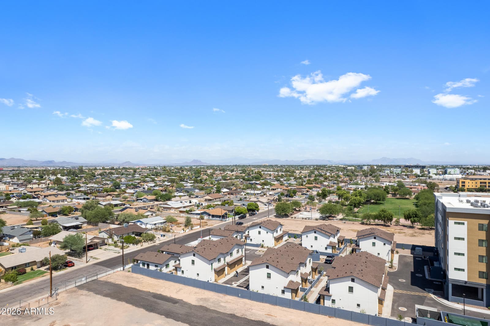 2333 E MCARTHUR Drive, Tempe, AZ 85288 — photo 18 of 25