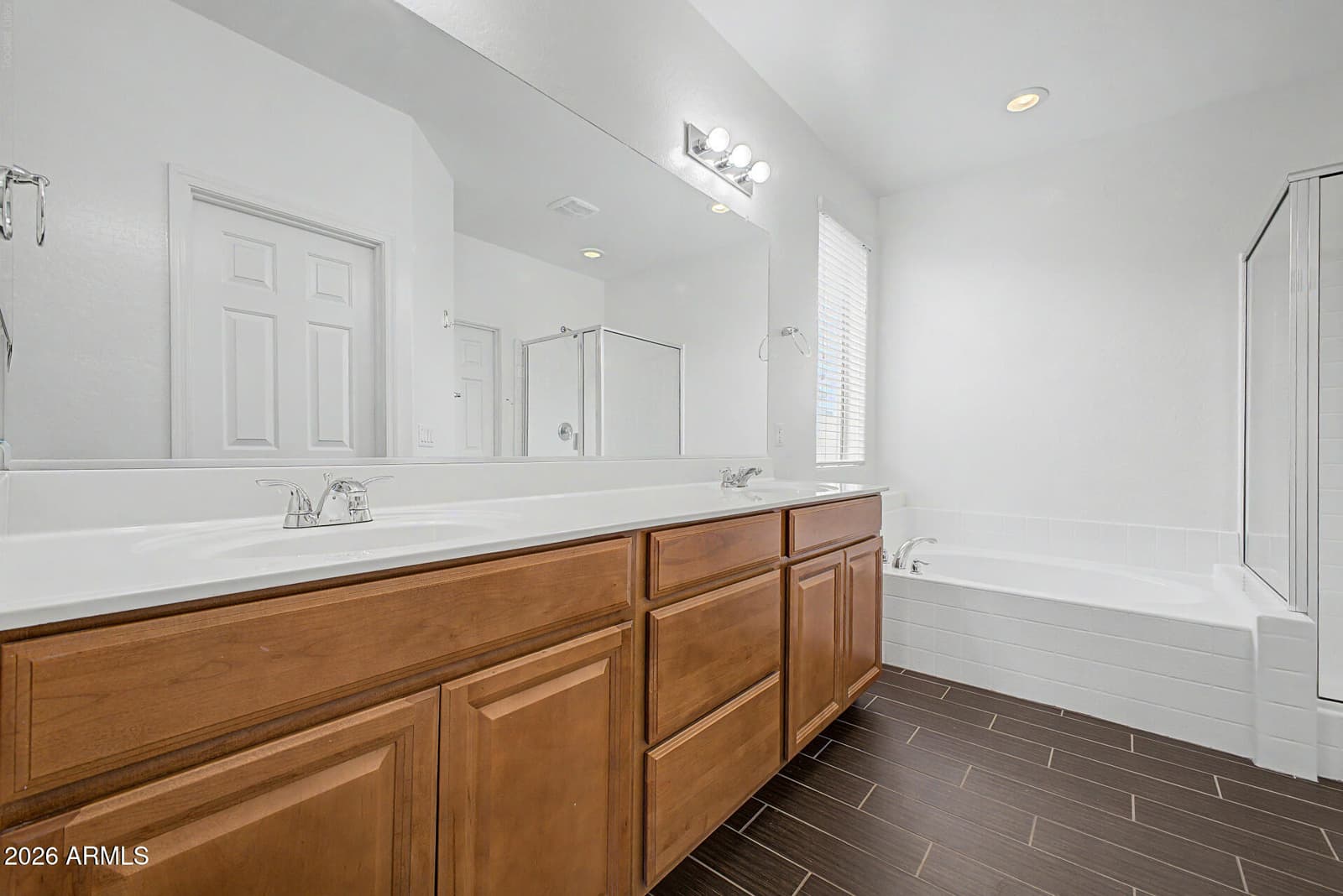 859 E ABERDEEN Drive, Gilbert, AZ 85298 — photo 12 of 43