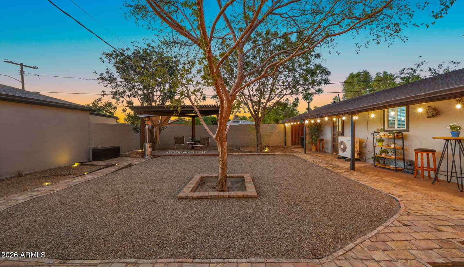218 W ROMA Avenue, Phoenix, AZ 85013 — photo 4 of 46